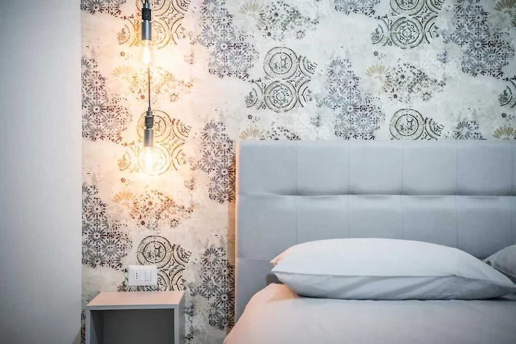 Casa Amelia Elegant Suite Parcheggio Gratuito Parma 0*,